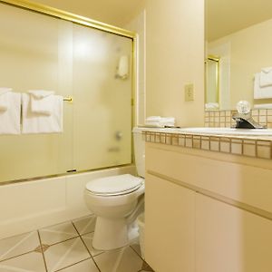 One-Bedroom King Suite